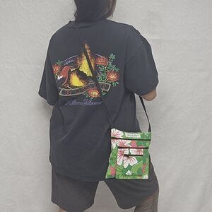 Vintage Hawaiian Accent Floral Crossbody Travel Purse Pouch Beach Pool Party